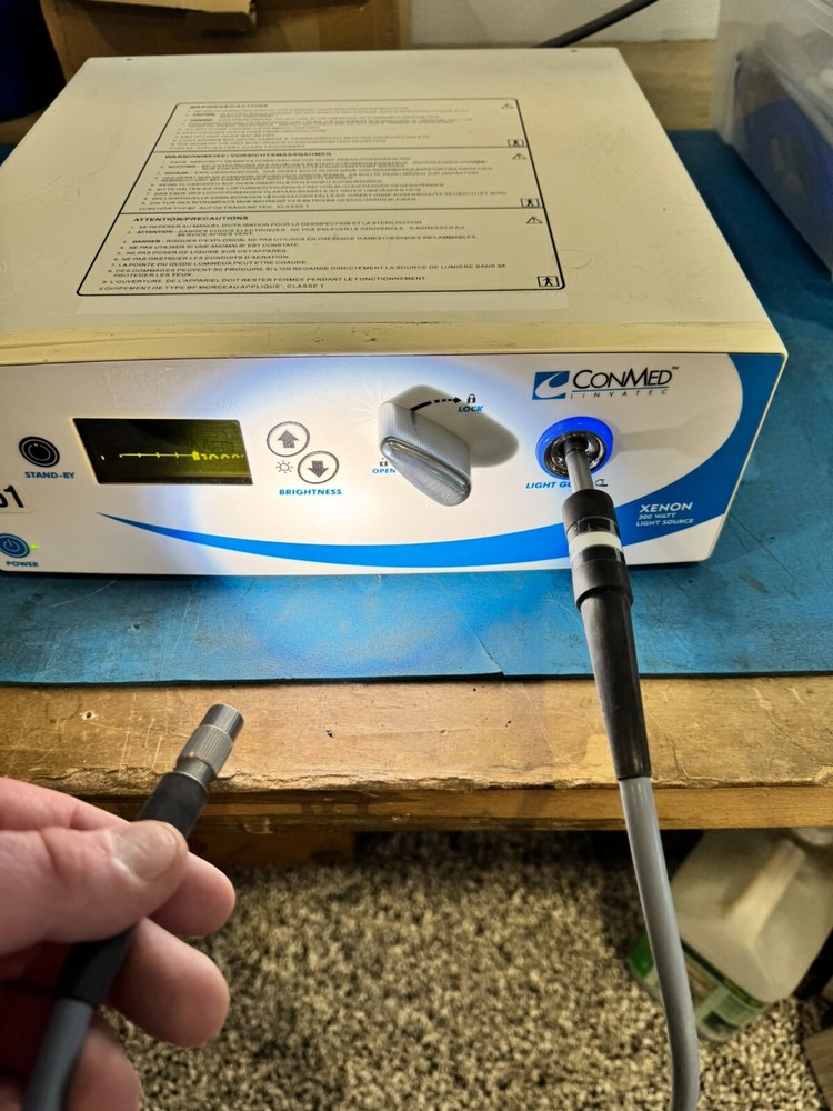 Conmed Linvatec Light Source