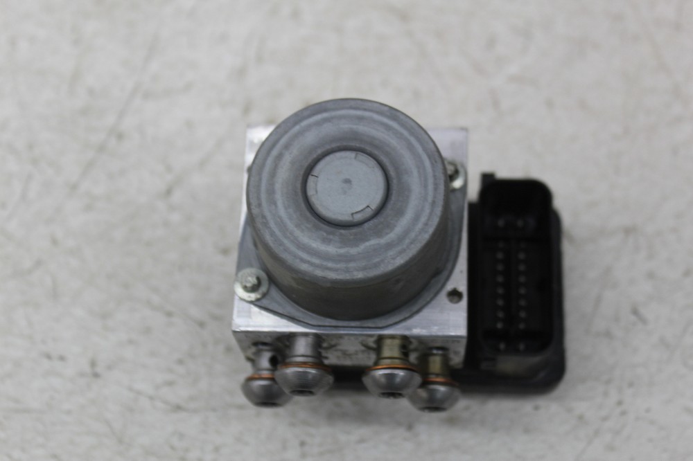 21 BMW F900R ABS PUMP UNIT MODULE