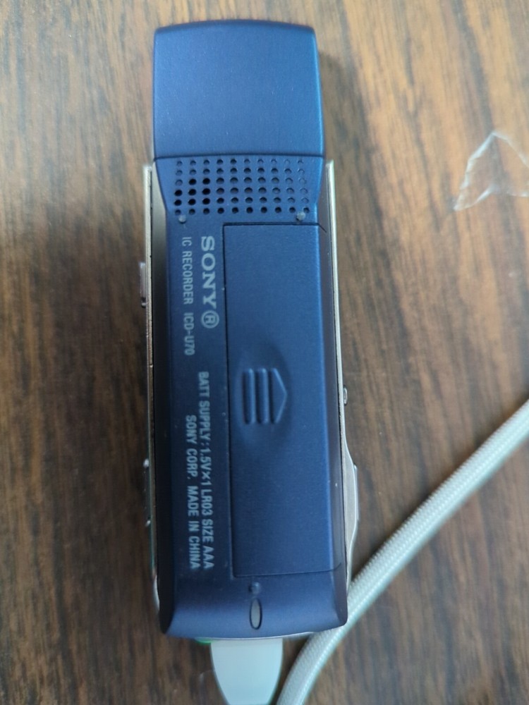 Sony ICD-U70 MP3 IC Recorder 1GB Blue