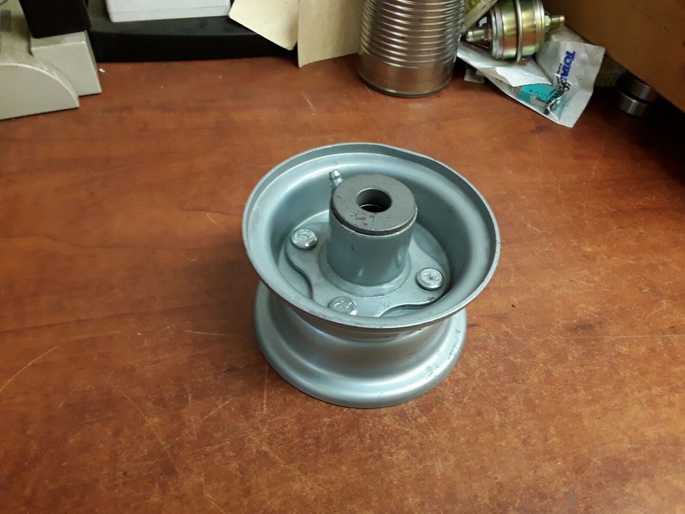 Forklift Hub 121045H