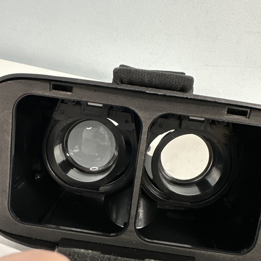 2-PACK ONN White Virtual Reality VR Smartphone Headset for Apple or Android