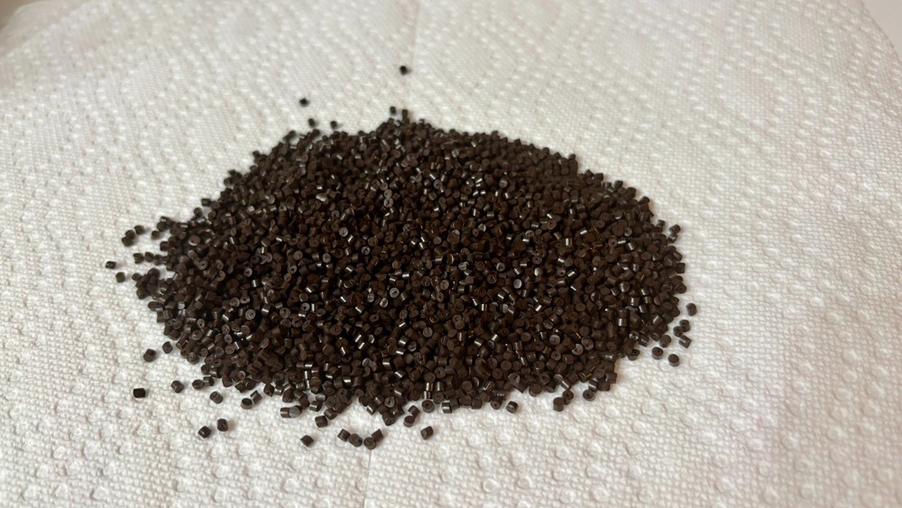 COLOR CONCENTRATE BROWN UNIVERSAL MATERIAL - 800 LBS
