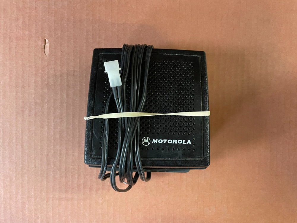VARIOUS USED WORKING Motorola Speakers, multiple models and options