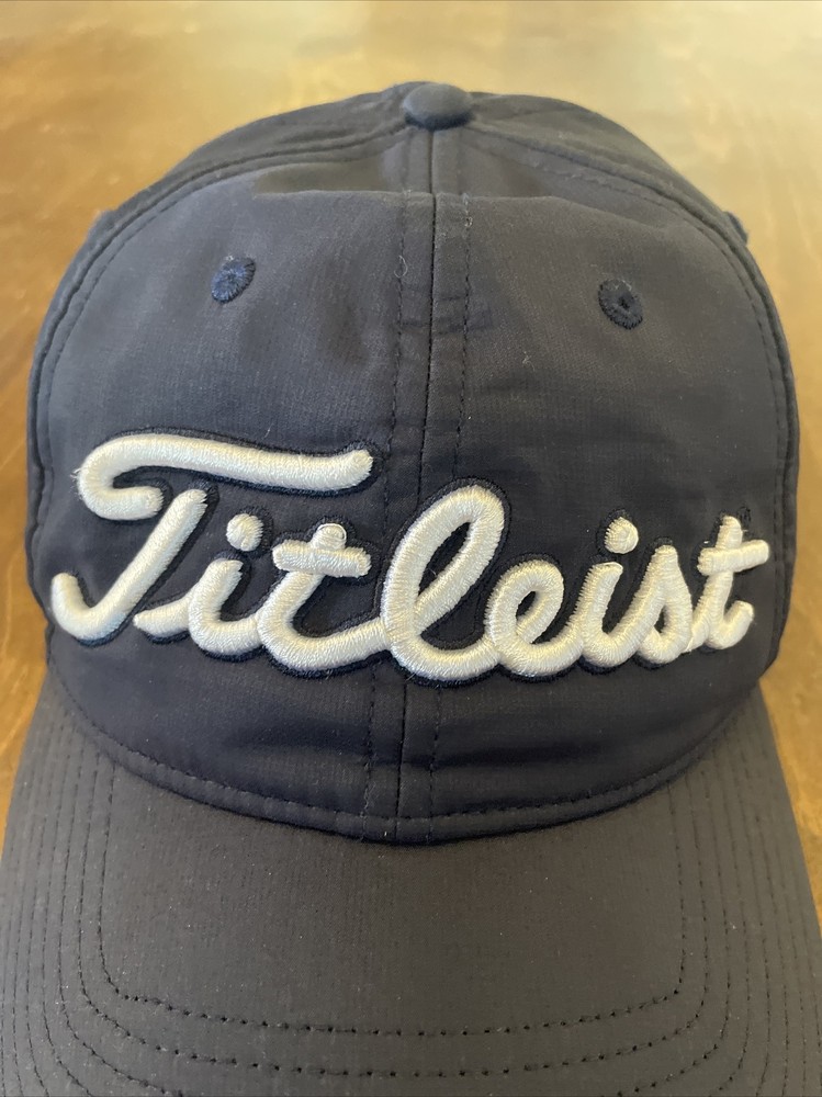 TITLEIST Golf Hat Strapback Adjustable Cap Navy Blue Tech Performance Material