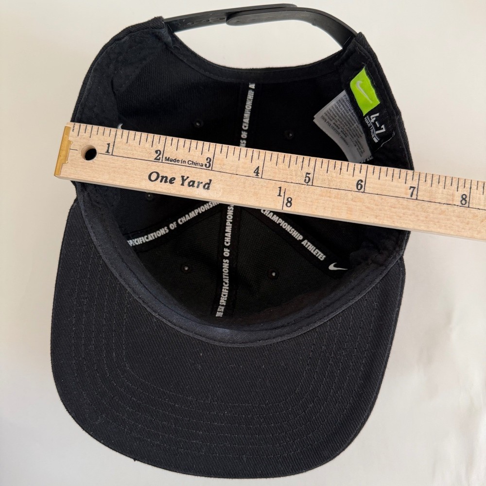 Nike Kids Snapback Hat Black White Logo Size 4-7 Adjustable Cap Polyester