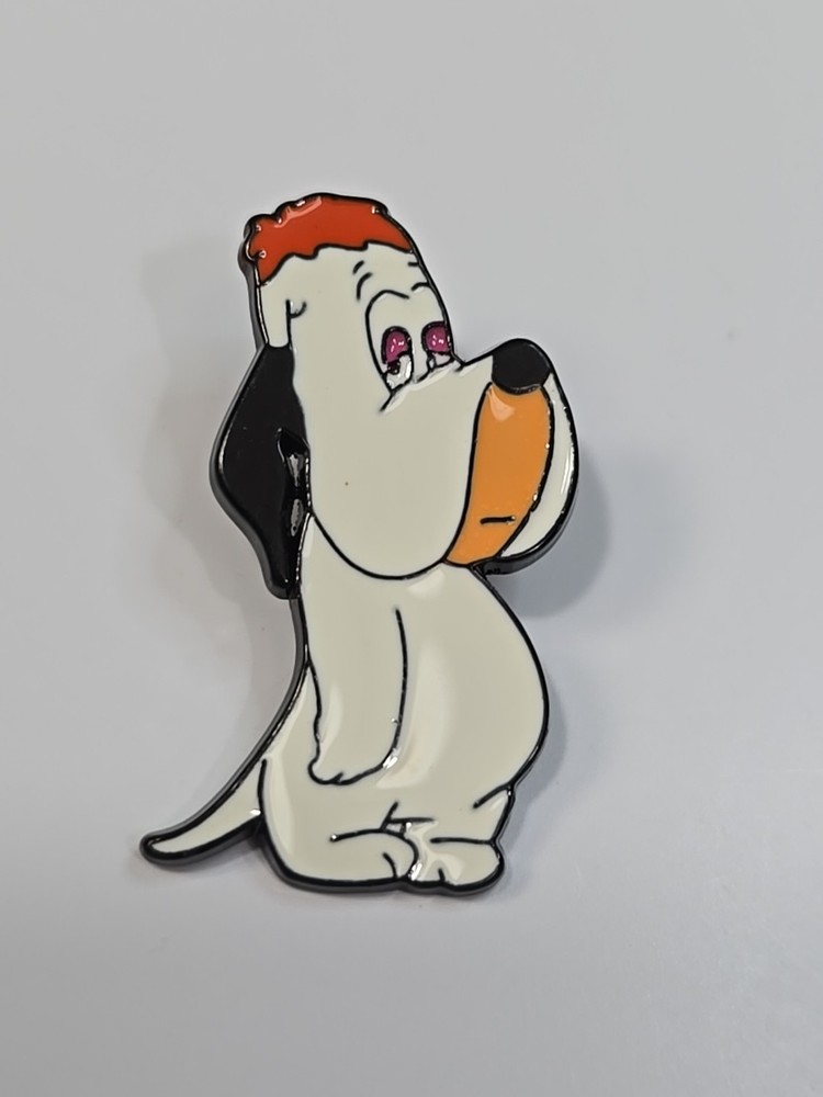 Droopy Dog Standing Side Eye Lapel Pin
