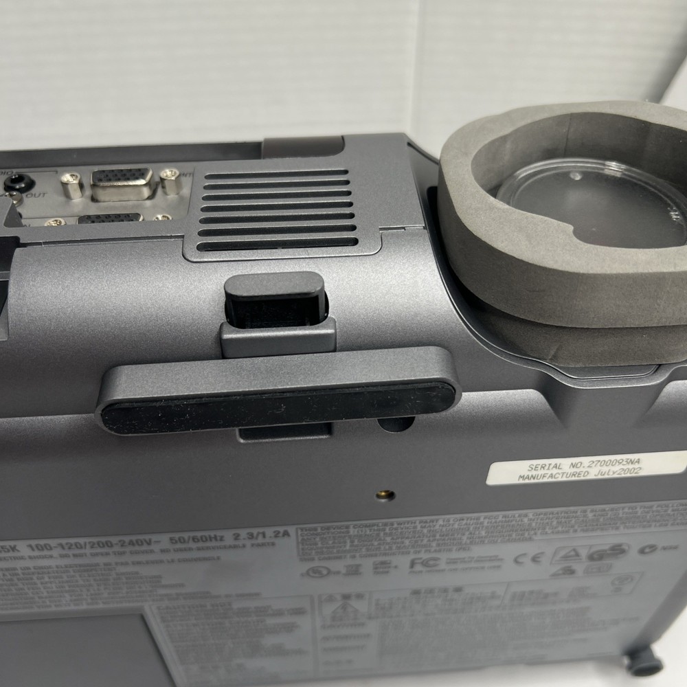 NEC VT45K Video Projector