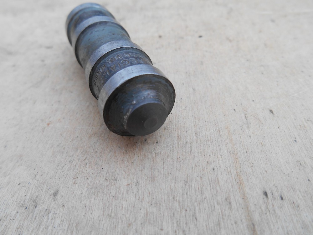2" MICROMETER STANDARD , OTHER , HAS CARBIDE ENDS , CARBIDE SPECIALTIES CO. MA.