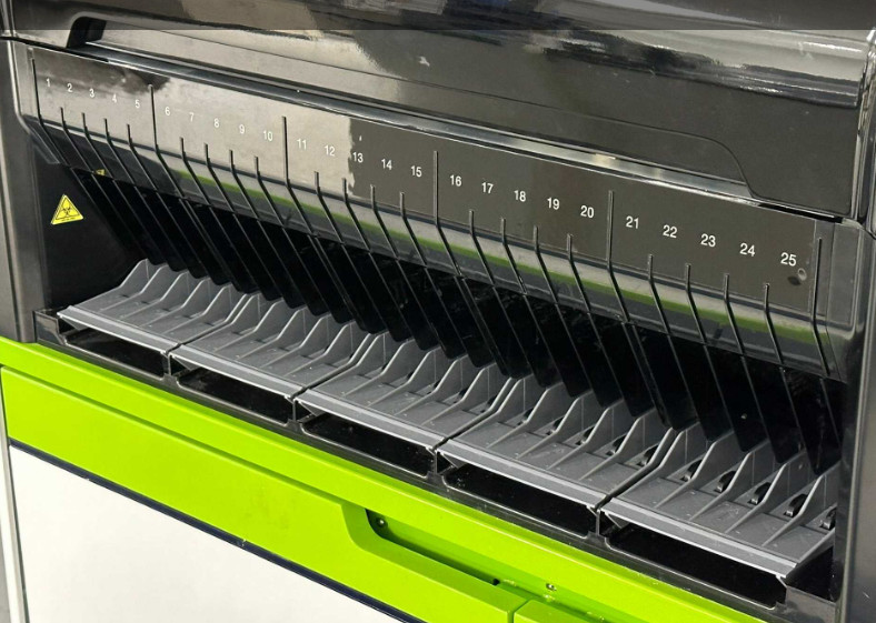 Abbott Alinity i Clinical Chemistry & Immunology Analyzer