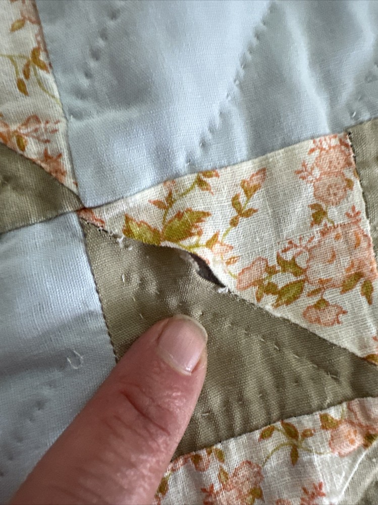 Spiral Pinwheels Pattern Patchwork Quilt Calico Patterns Hand Quilted 81x96”