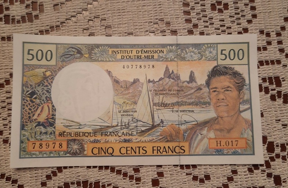 FRENCH POLYNESIA ----- 500  FRANCS  BANKNOTE ---- UNC ----