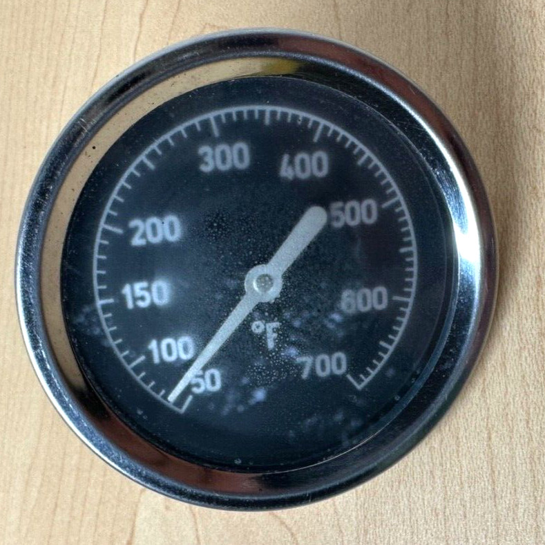 Analog Fahrenheit Thermometer Threaded 3/4" Stem Length 50-700