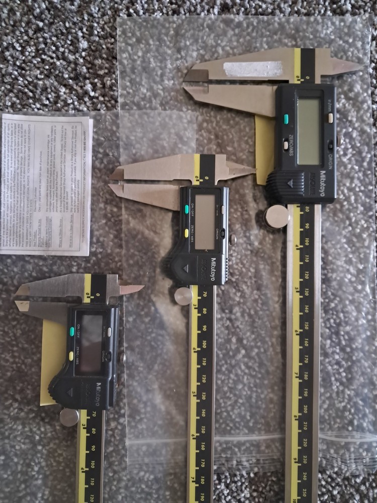 Mitutoyo Absolute Digimatic Digital Calipers Set 0-300mm Range 3 Pieces