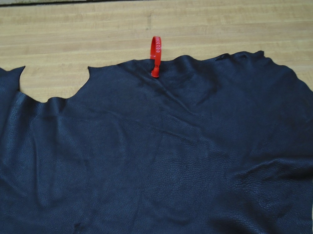 Top Grain Deer Leather # 0013389 Row G