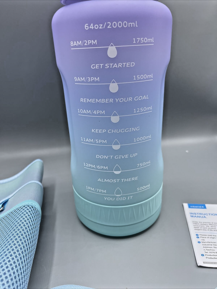 Half Gallon Water Bottle With Carrying Sleeve 64oz