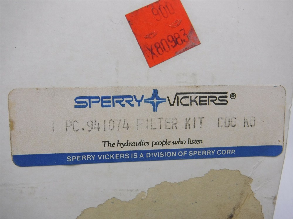 New In Box SPERRY VICKERS 941074 FILTER ELEMENT S4