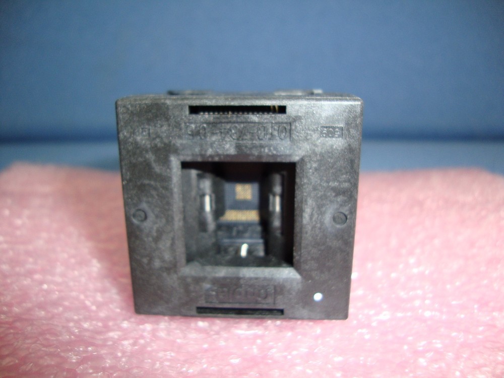 Enplas socket IC adapter OTB-784-0.5 open top surface