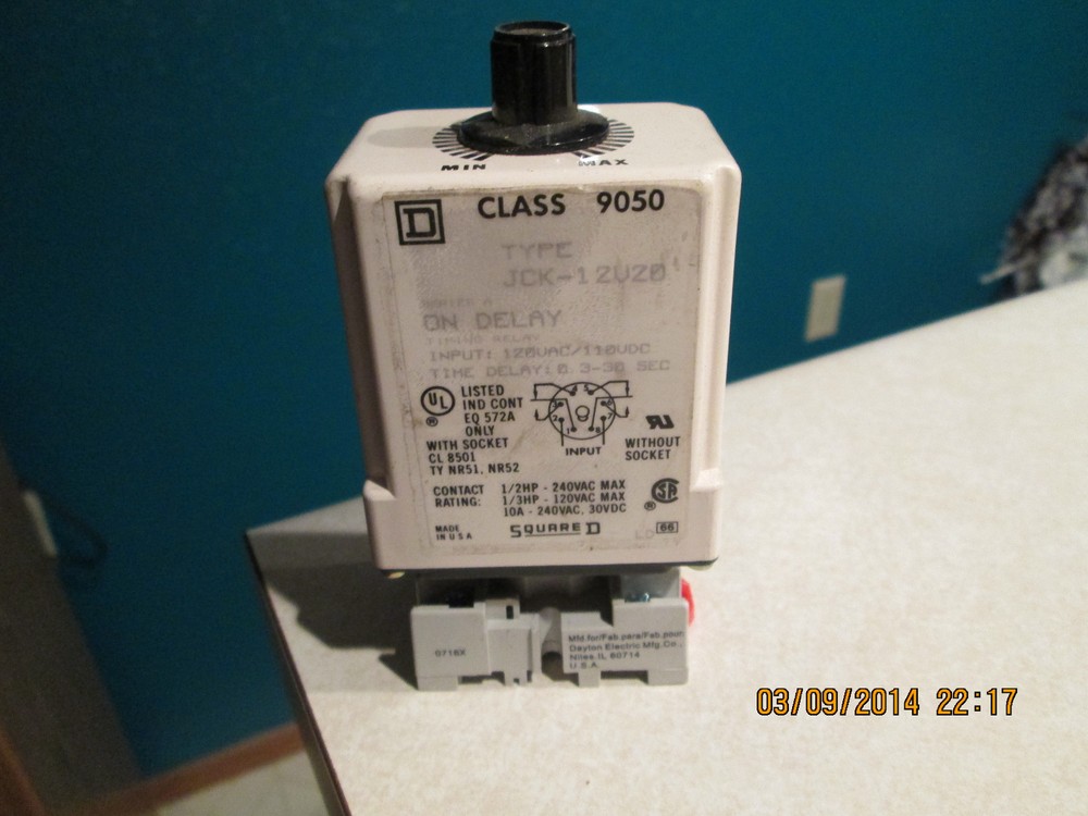 SQUARE D 9050JCK12U20 Relay,Time Delay, W/ BASE (USED)