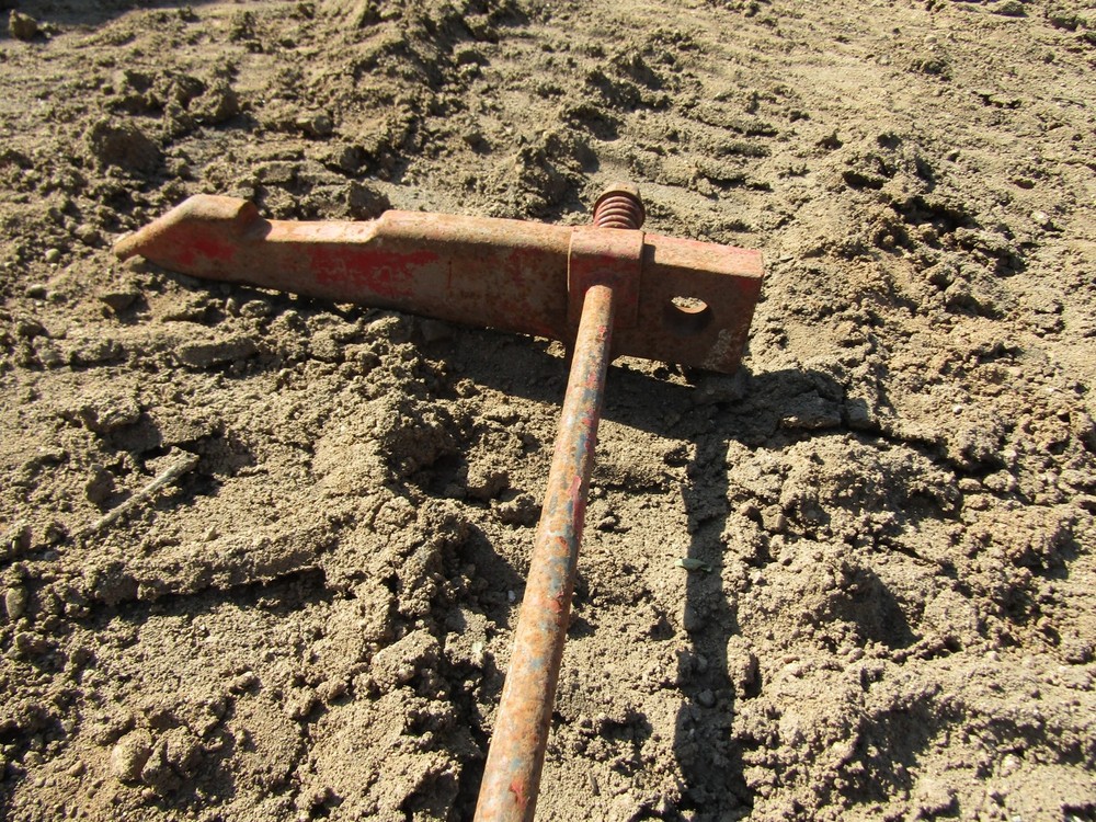 IH FARMALL TRACTOR FAST 2 POINT HITCH PLOW IMPLEMENT ARMS