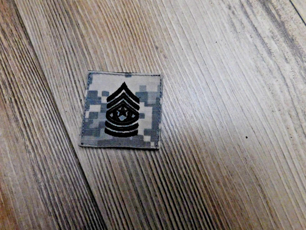 US ARMY ACU E9 HOOK & FASTENER PATCH