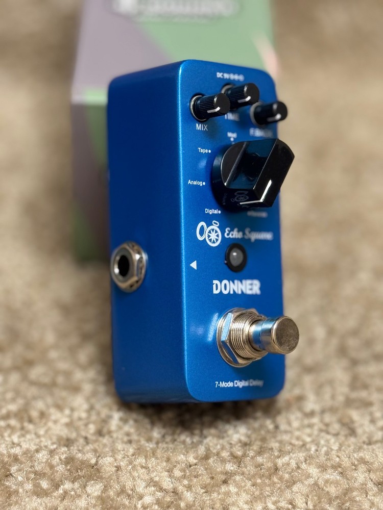 Donner Echo Square 7 Modes Multi Digital Delay Mini Pedal