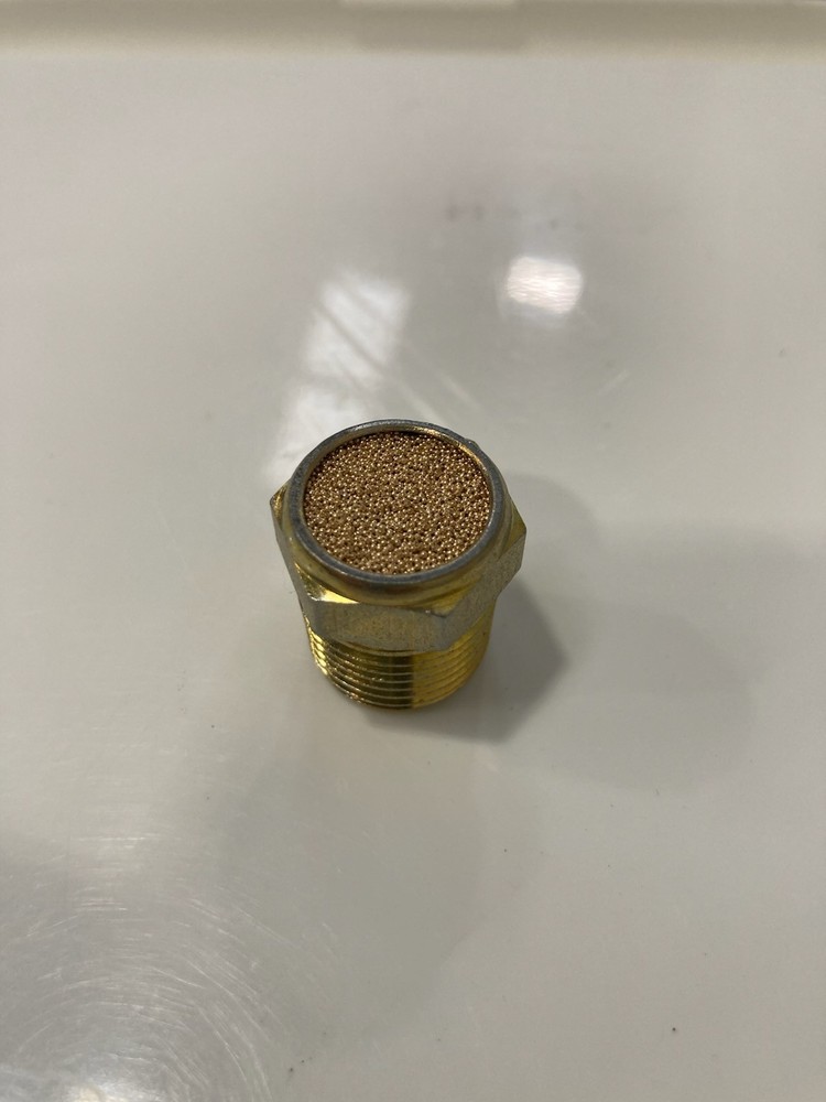 FV-.375 3/8" NPT Filter Vent Plug