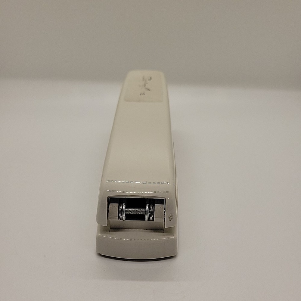 Swingline Model 545 Alabaster Desk Stapler Light Duty Office