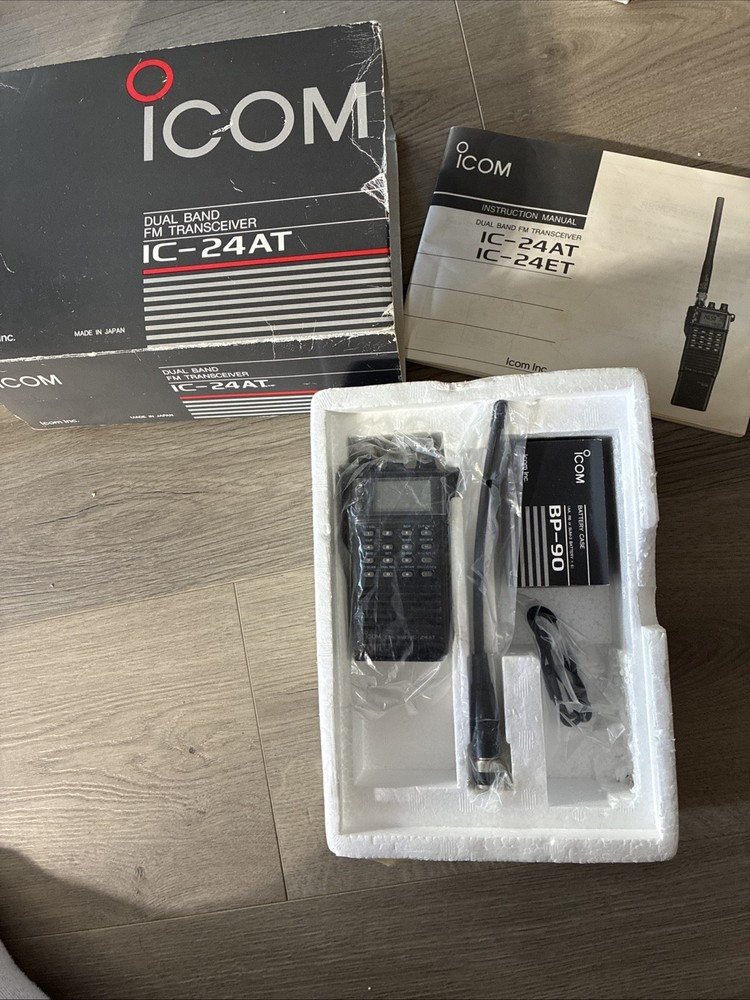 ICOM IC-24AT Handheld Transceiver