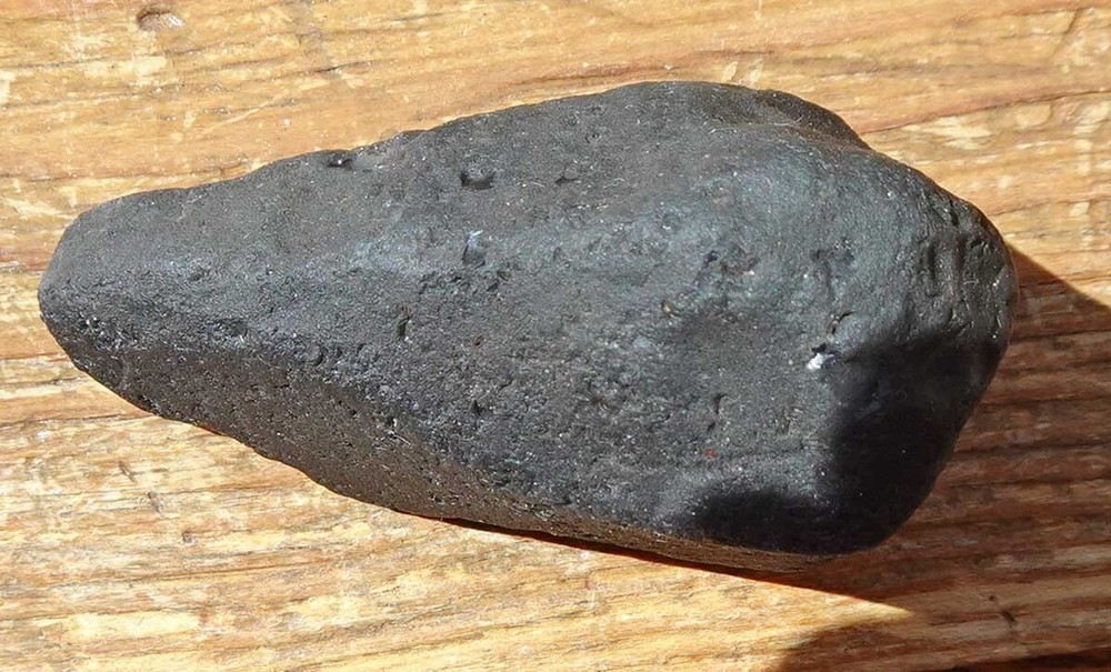 Black Obsidian - Medium Hand Piece - Arizona r750e