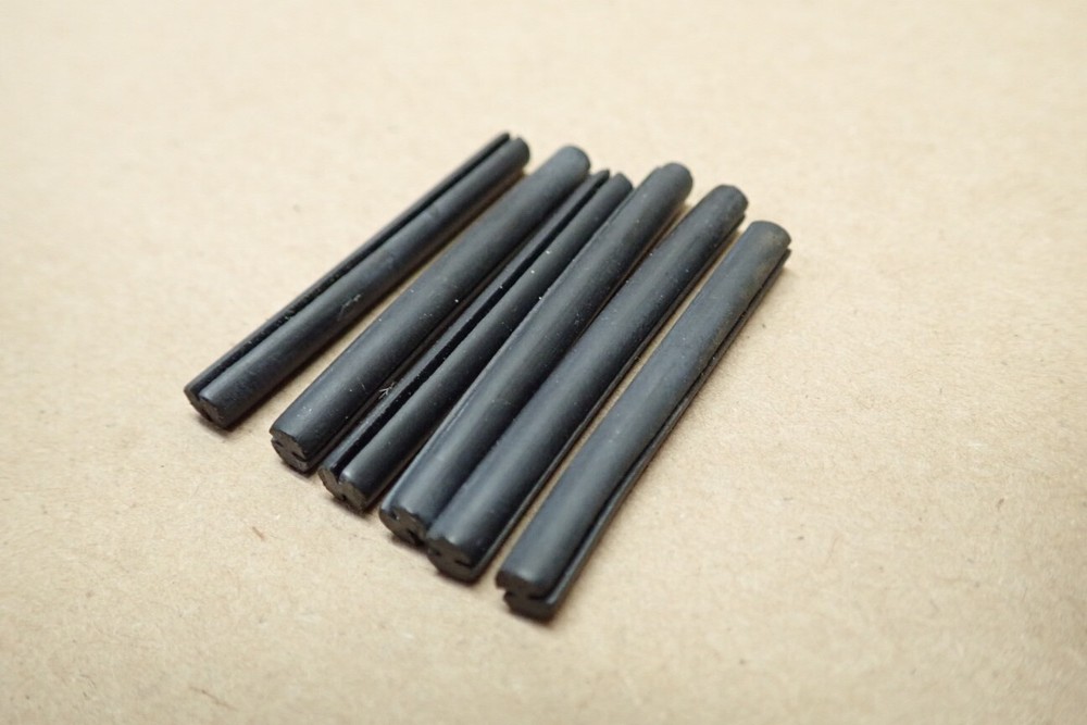 1969 CESSNA 337D SKYMASTER MINIATURE GAUGE SEPARATORS RUBBER STRIPS