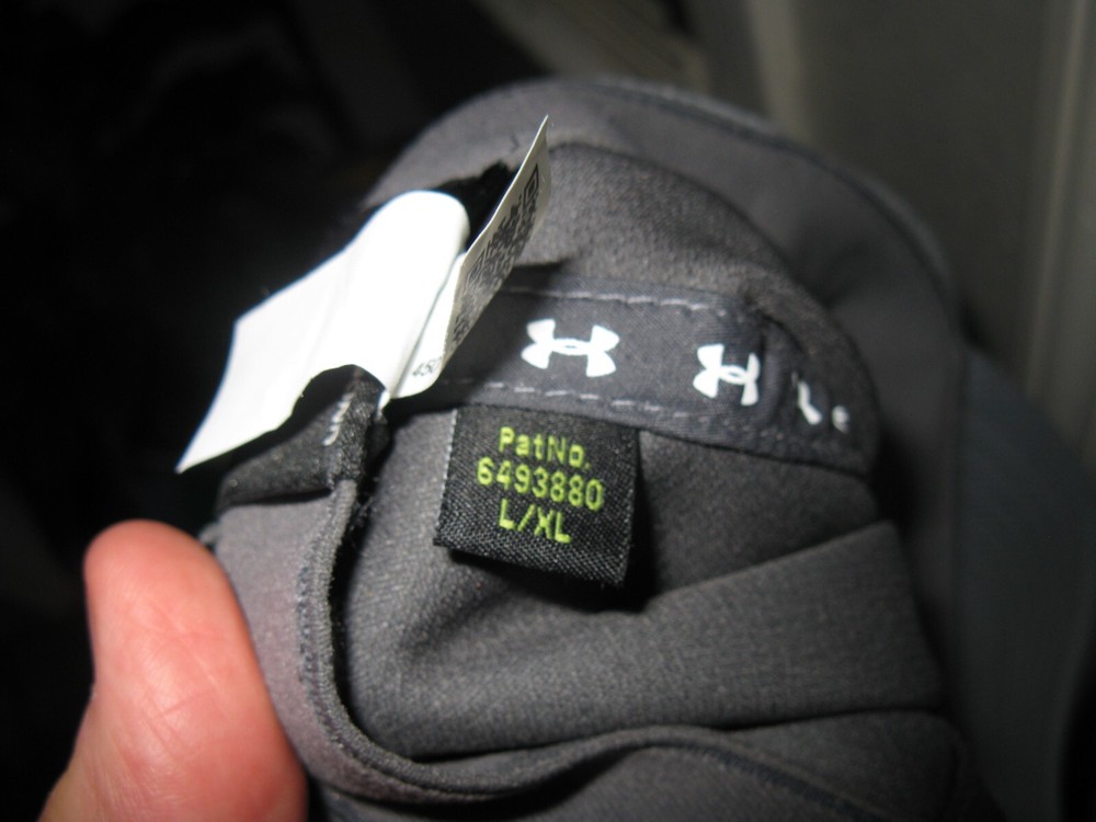 Under Armour Hat cap fitted lrg-xlrg preowned