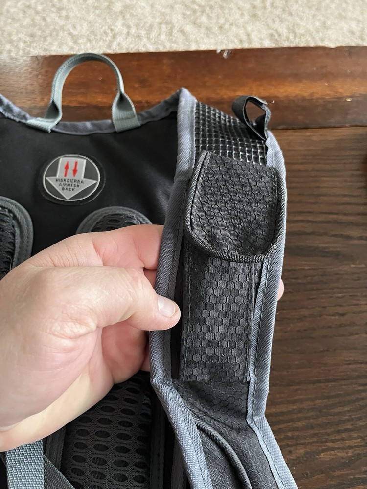 High Sierra Hydration Backpack W/ Bladder