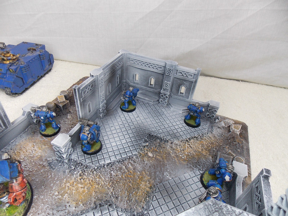 WARGAMING TERRAIN PAINTED BUILDING