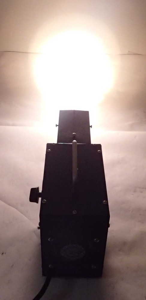 LYON ELECTRIC MODEL HI-INT 950-76 115Vac LIGHT SOURCE
