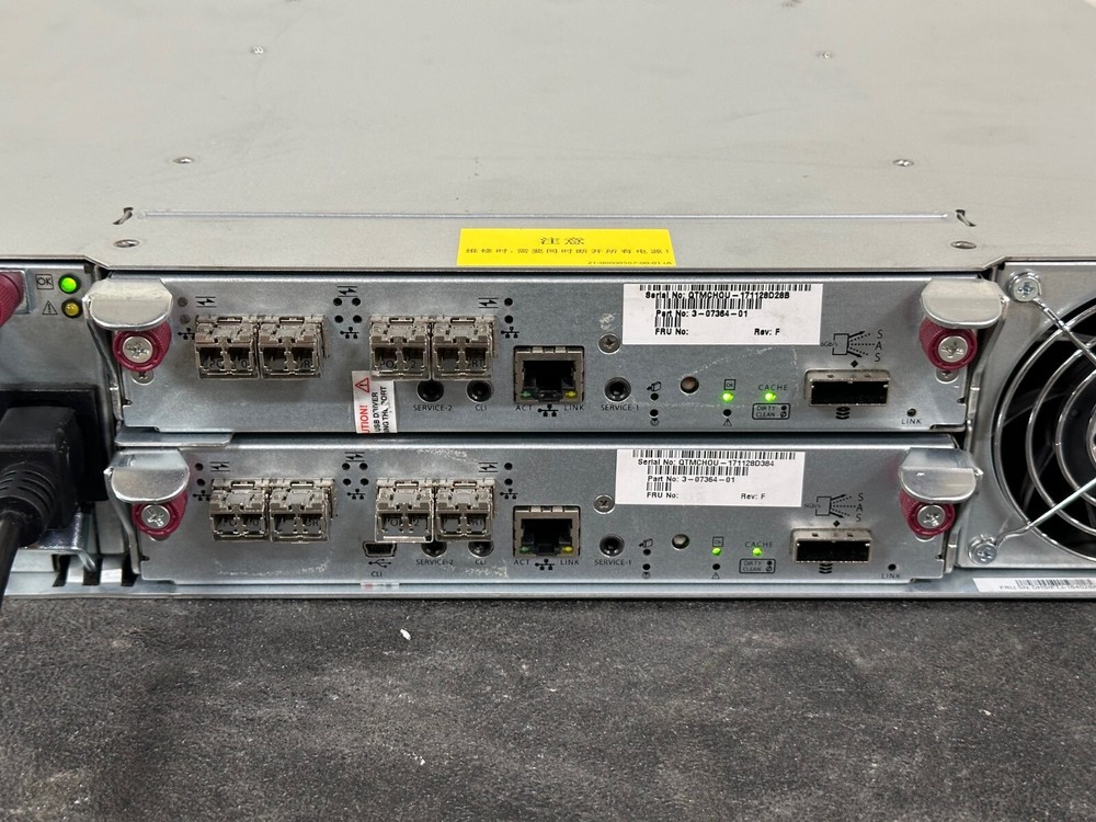 Quantum QXS 24-bay SAS disk array w/ Dual 3-07364-01 Quantum SAS SAN Controller