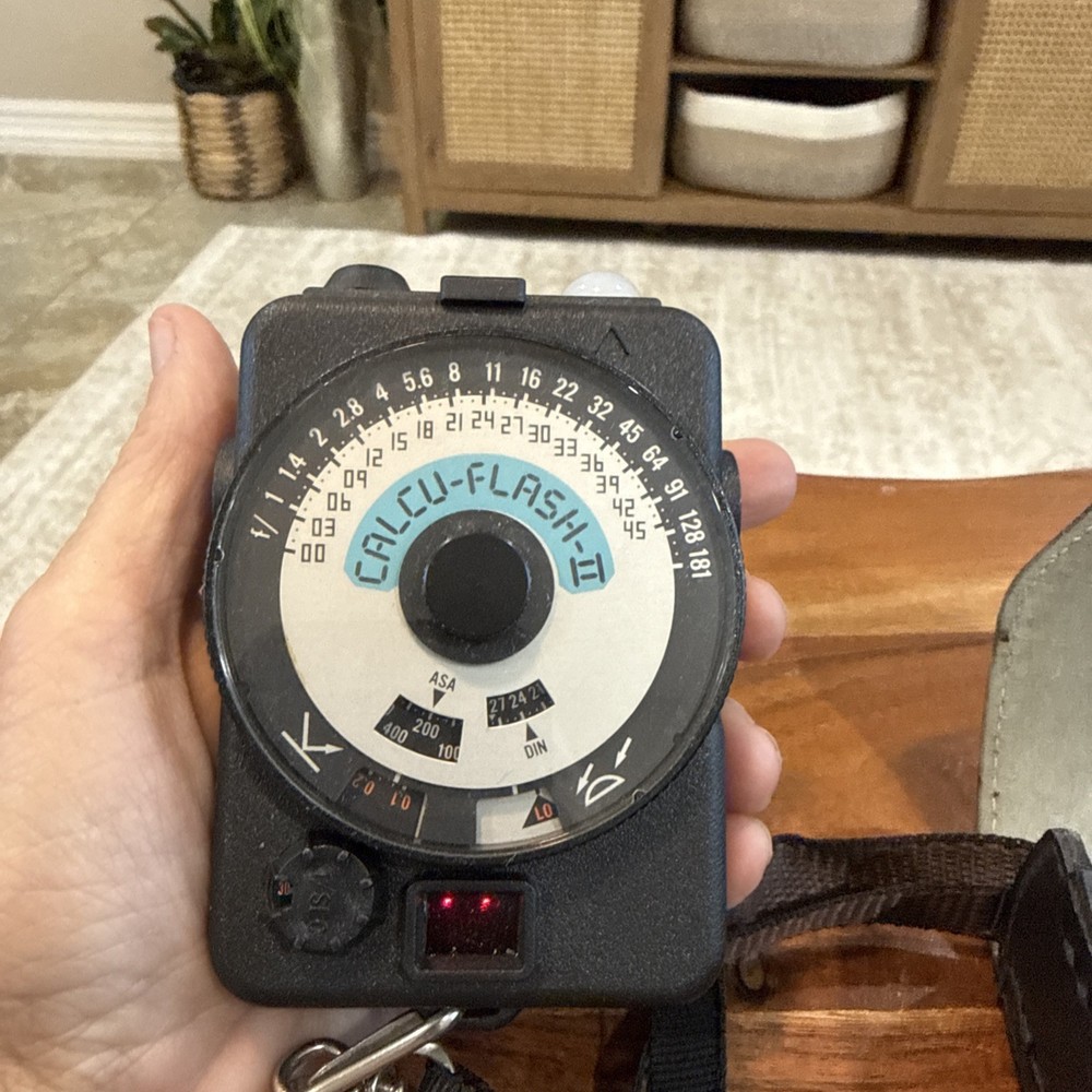 Quantum Calcu-Flash II Digital Flash Meter in the Case