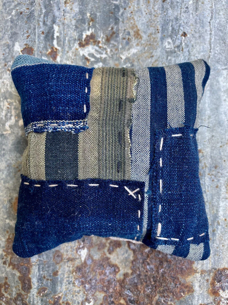 BORO PIN CUSHION