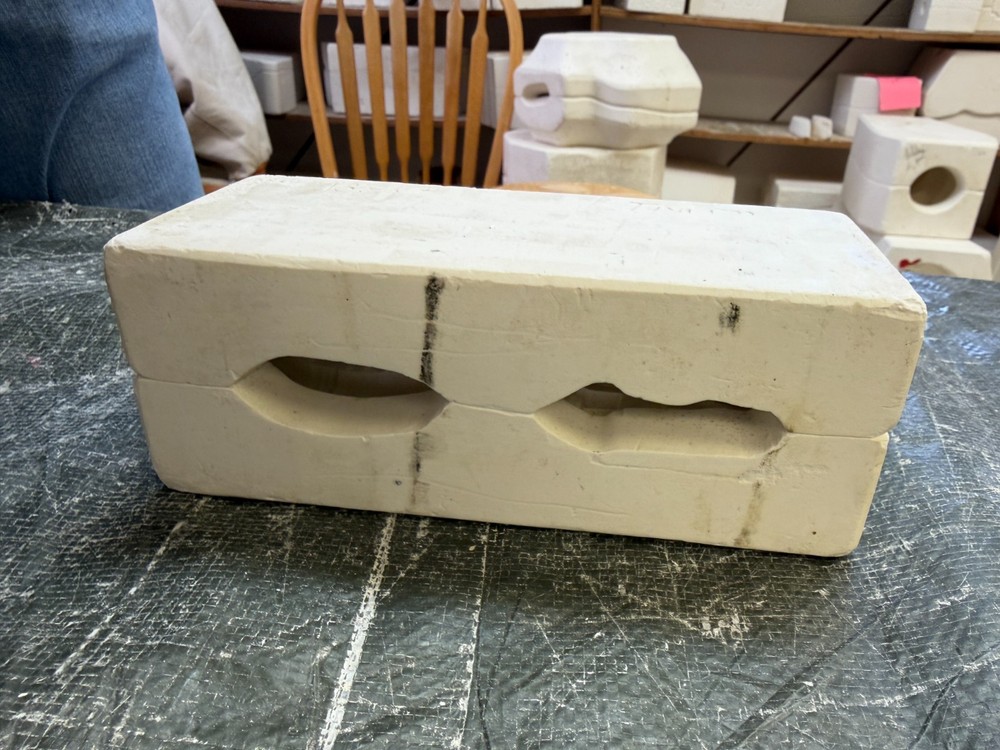 VINTAGE ALBERTA CERAMIC MOLD #643 BOAT TRAIN
