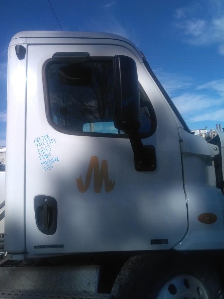 For 2012 FREIGHTLINER CASCADIA 113-125 DOOR ASSEMBLY Right ,  MS