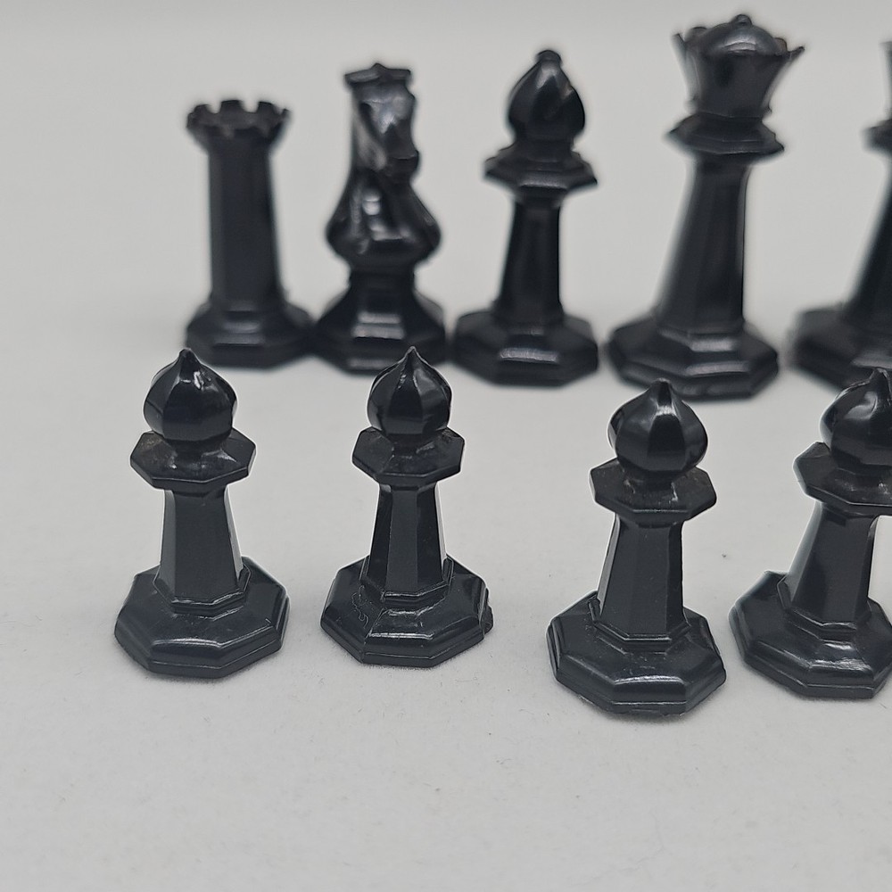 Replacement Drueke Chess Pieces: Black Octagonal Plastic Weighted, 16 Pieces