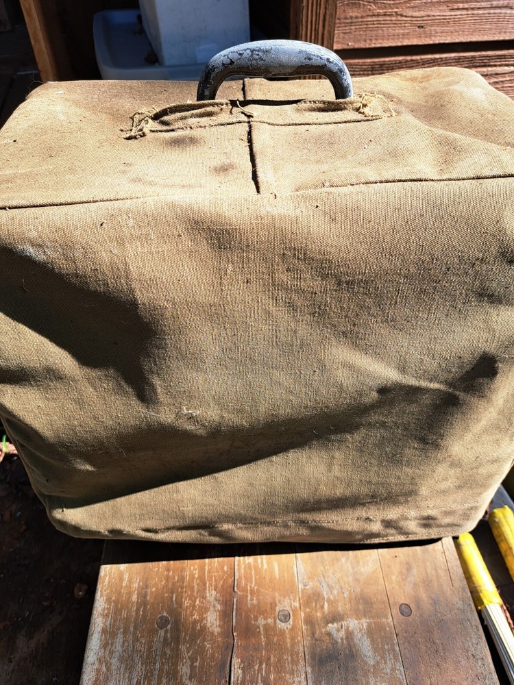 Vintage Victor Speaker & Projector Set