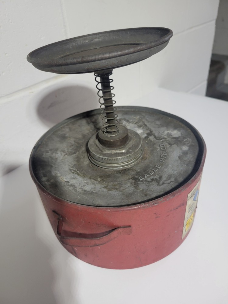 Eagle Mfg P702 Plunger Can