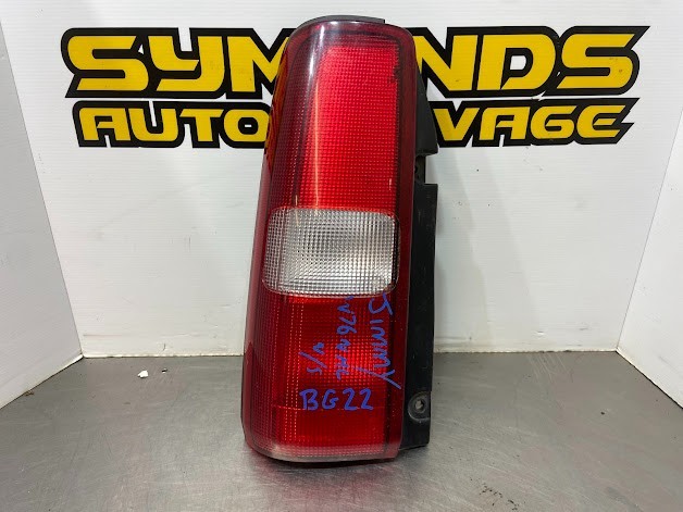 2000 SUZUKI JIMNY PASSENGER SIDE LEFT  REAR LIGHT REF:  BG22