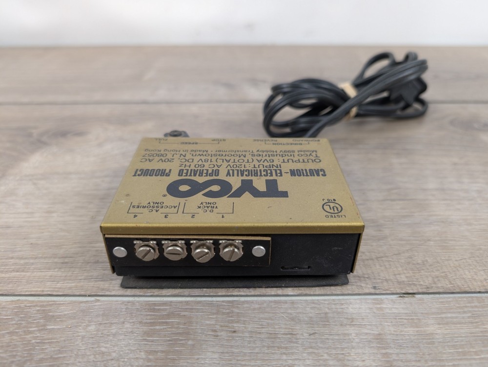 TYCO Model Train HO Scale 899V Hobby Transformer Power Pack 18V