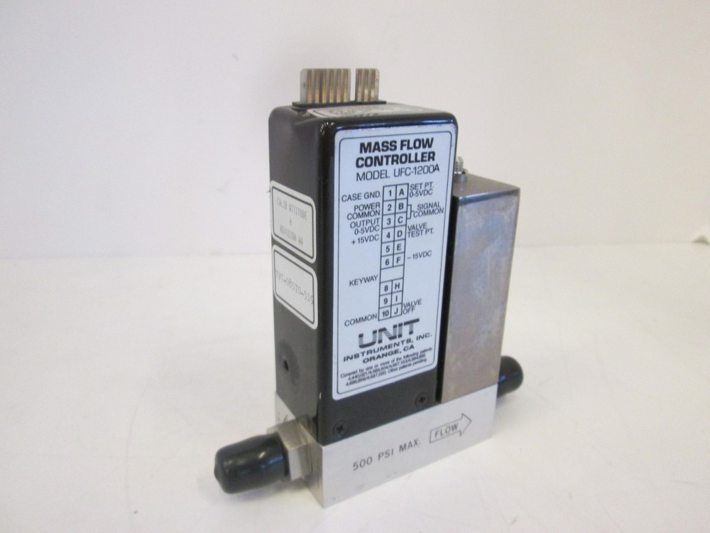 Unit Instruments, UFC-1200A, Mass Flow Controller, 200 SCCM, HCL, Used