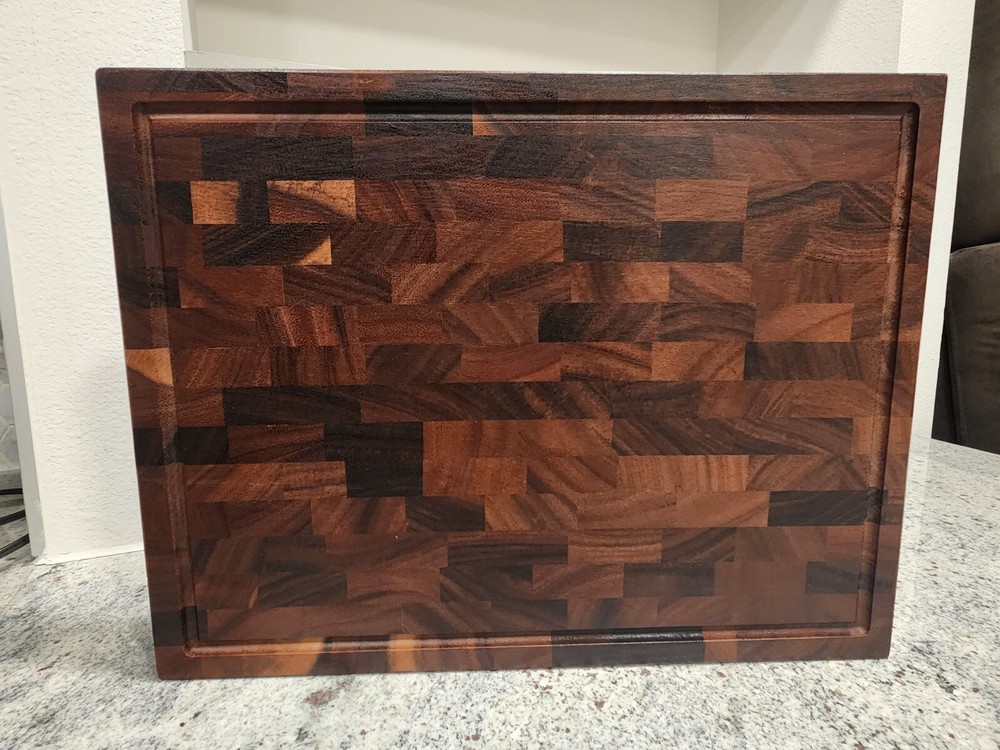 Walnut end grain cutting board 17x13x1.25