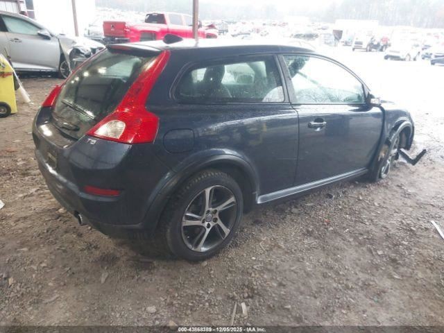 C30 2013 Glove Box 4960387