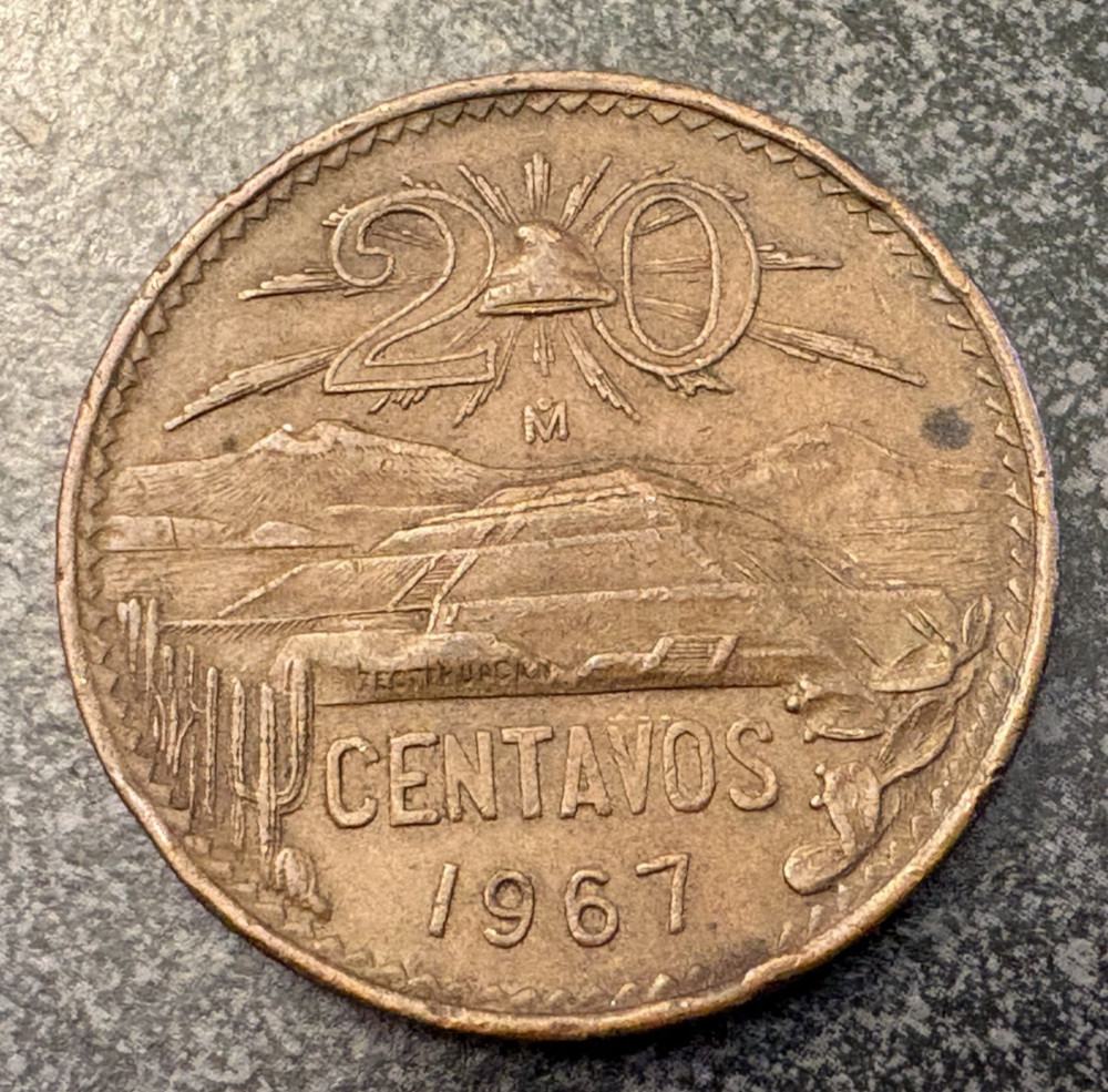 Mexico 20 Centavos coin - 1967
