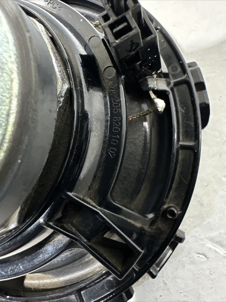 @ MERCEDES BENZ C CLASS 2017 DASHBOARD SPEAKER FRONT A2058201002