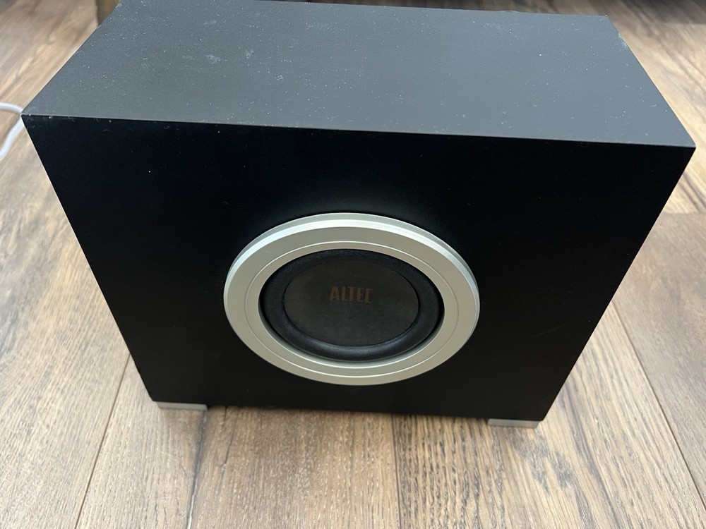 Altec Lansing Powered Audio System Model VS2621 2.1 System